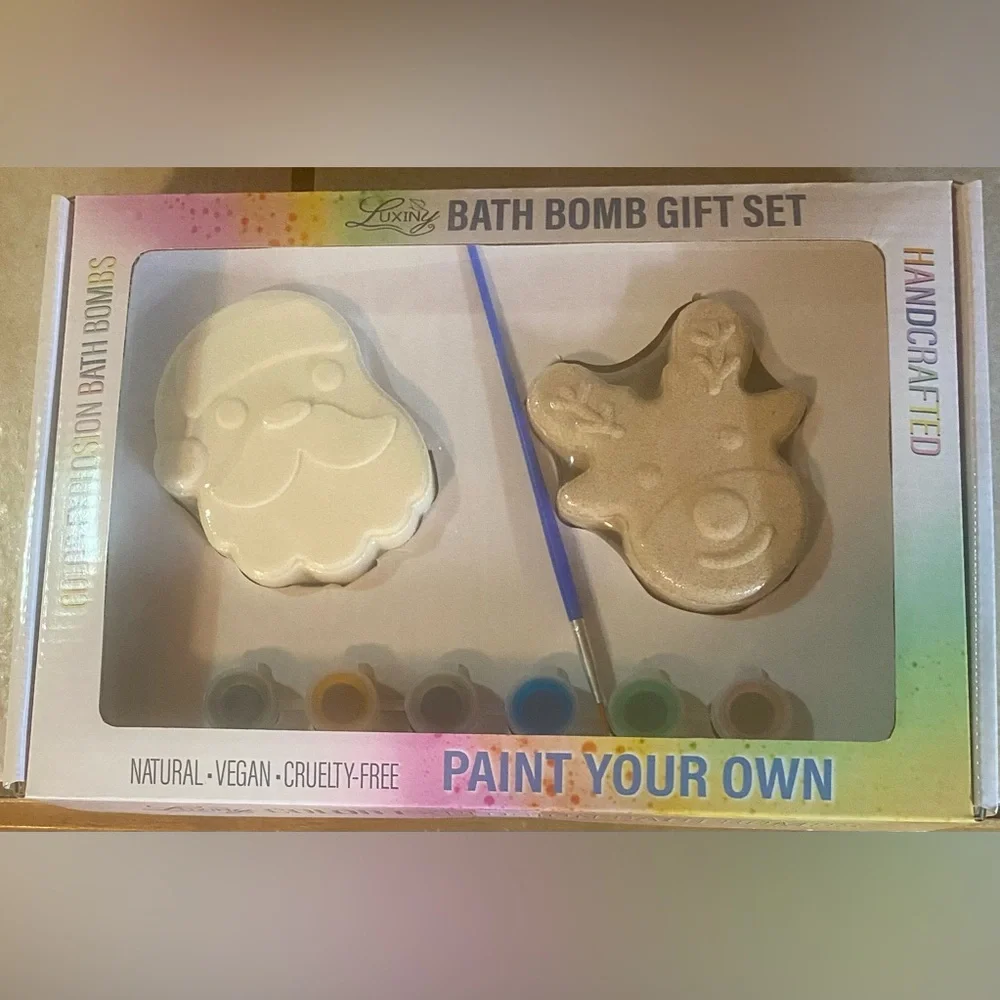 Christmas Paint Your Own Bath Bombs - Santa and Reindeer